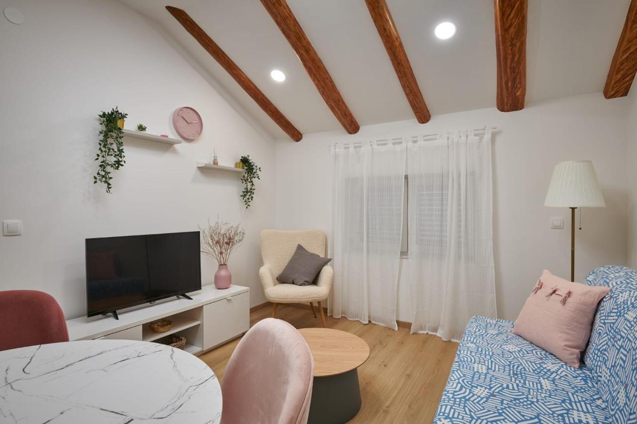 Apartments Maruna 챠브타트 외부 사진