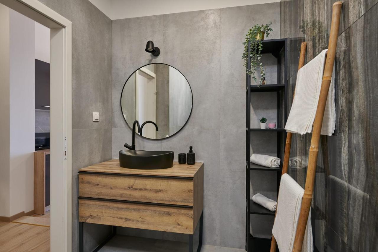 Apartments Maruna 챠브타트 외부 사진