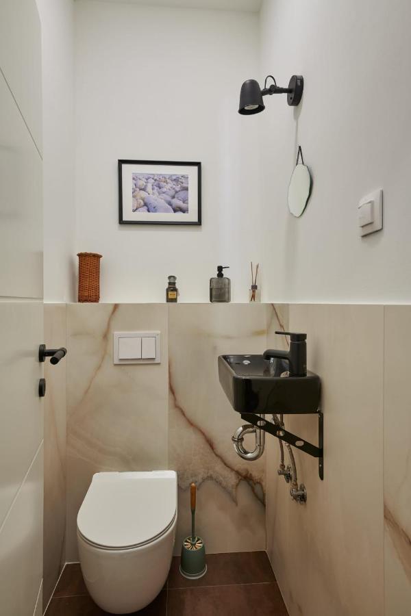 Apartments Maruna 챠브타트 외부 사진