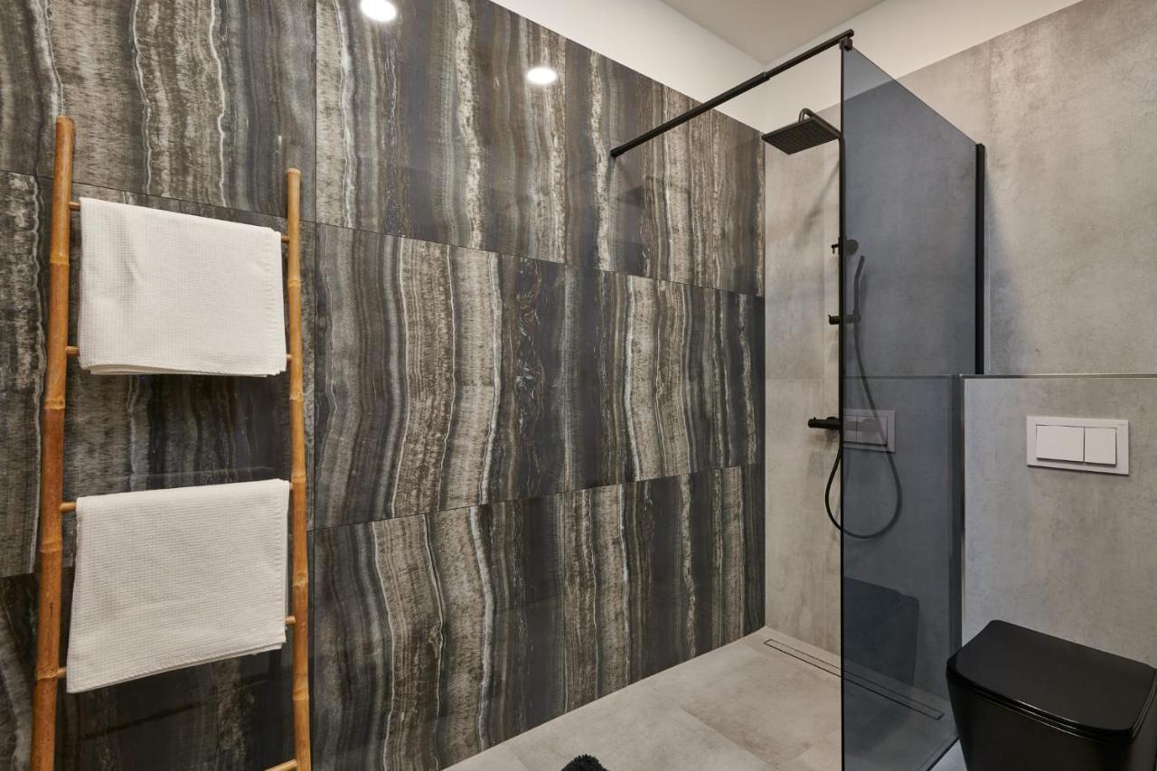 Apartments Maruna 챠브타트 외부 사진