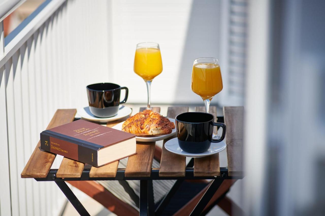 Apartments Maruna 챠브타트 외부 사진