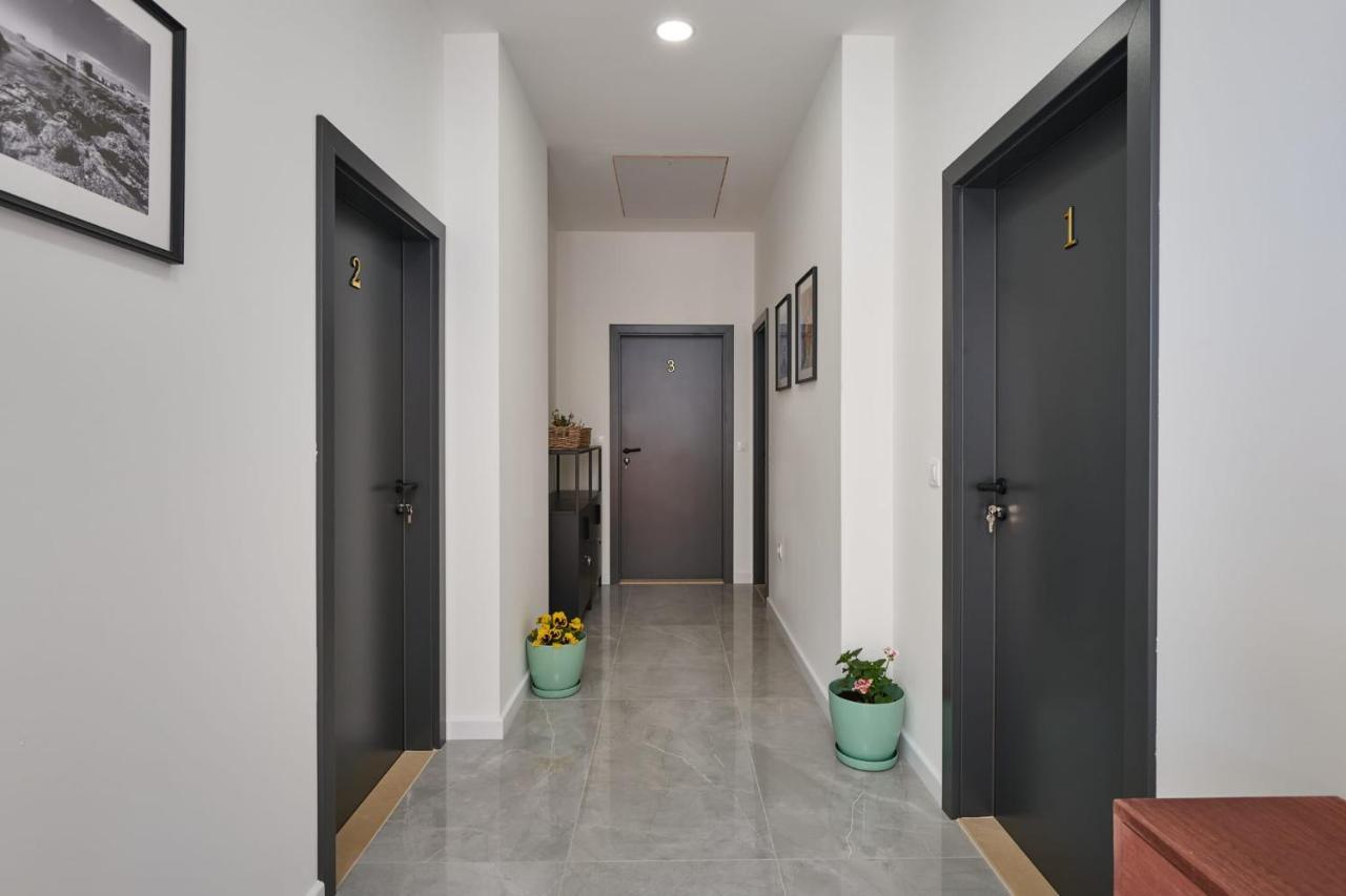 Apartments Maruna 챠브타트 외부 사진